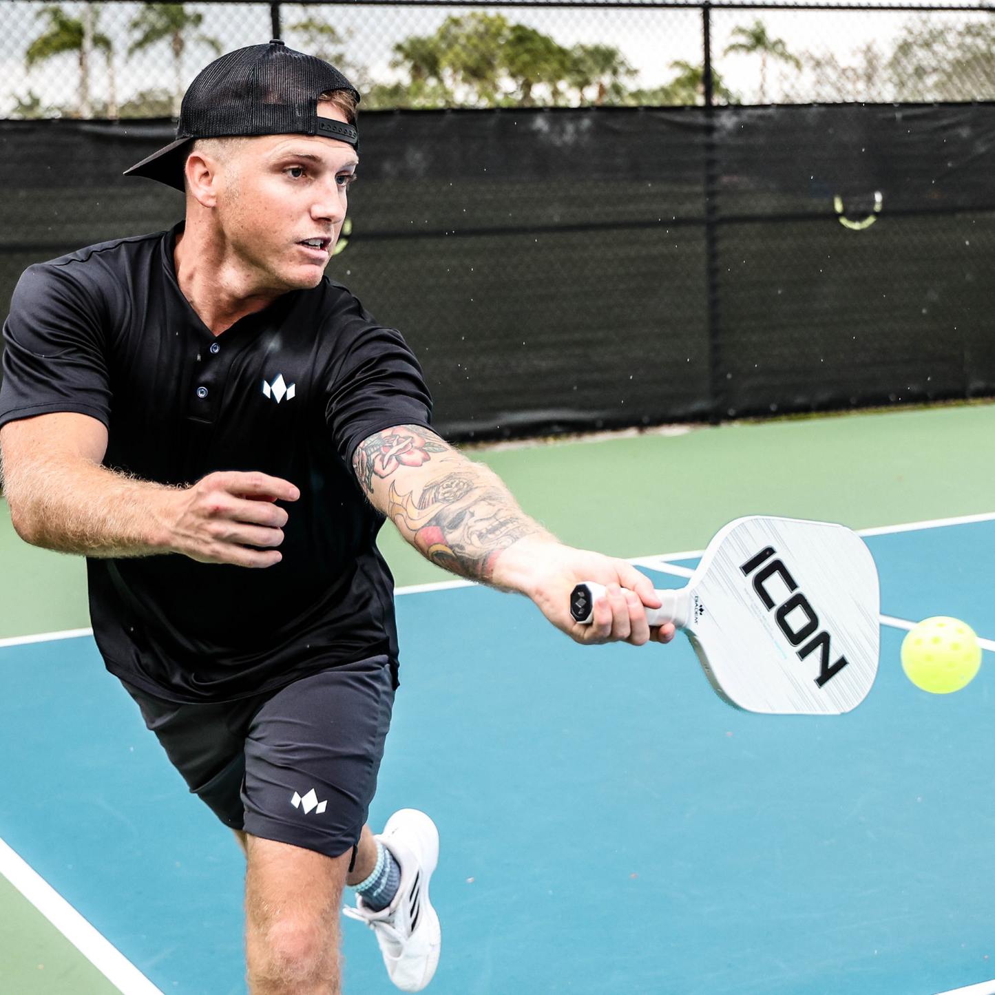 PICKLEBALL DIADEM ICON V2 PADDLE